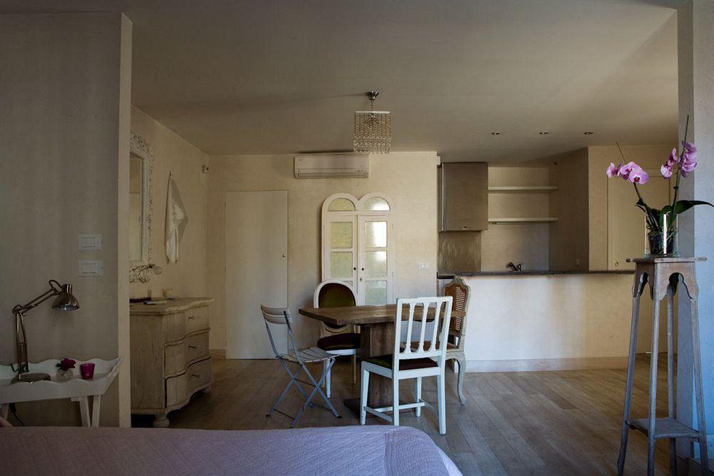 Bb 22 Charming Rooms & Apartments Palermo Eksteriør bilde
