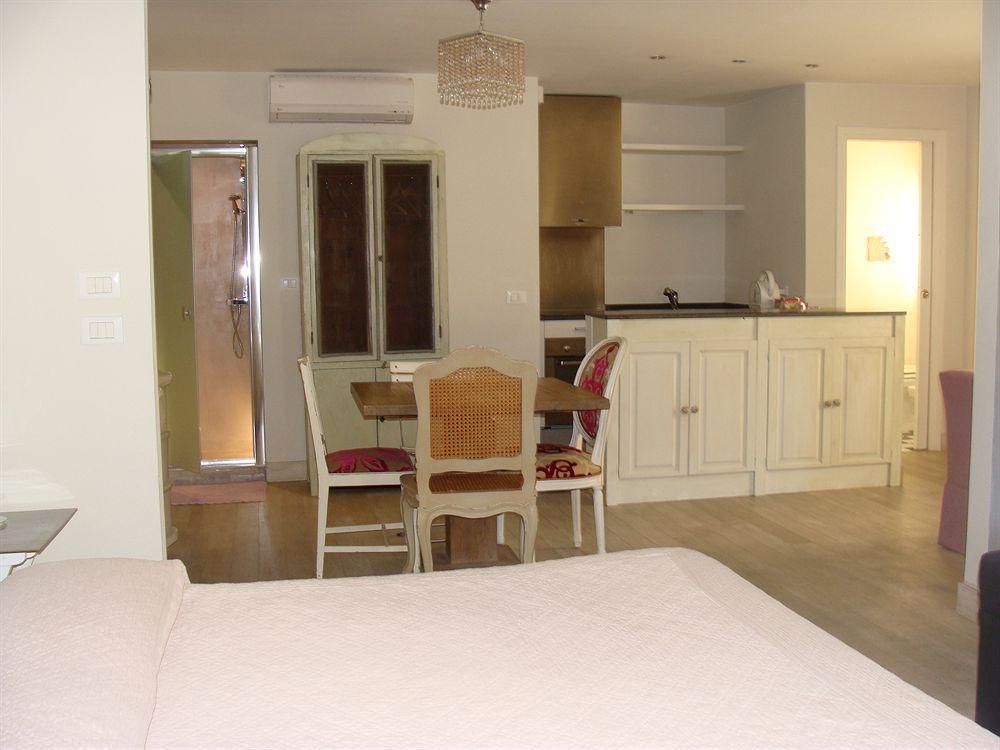 Bb 22 Charming Rooms & Apartments Palermo Eksteriør bilde